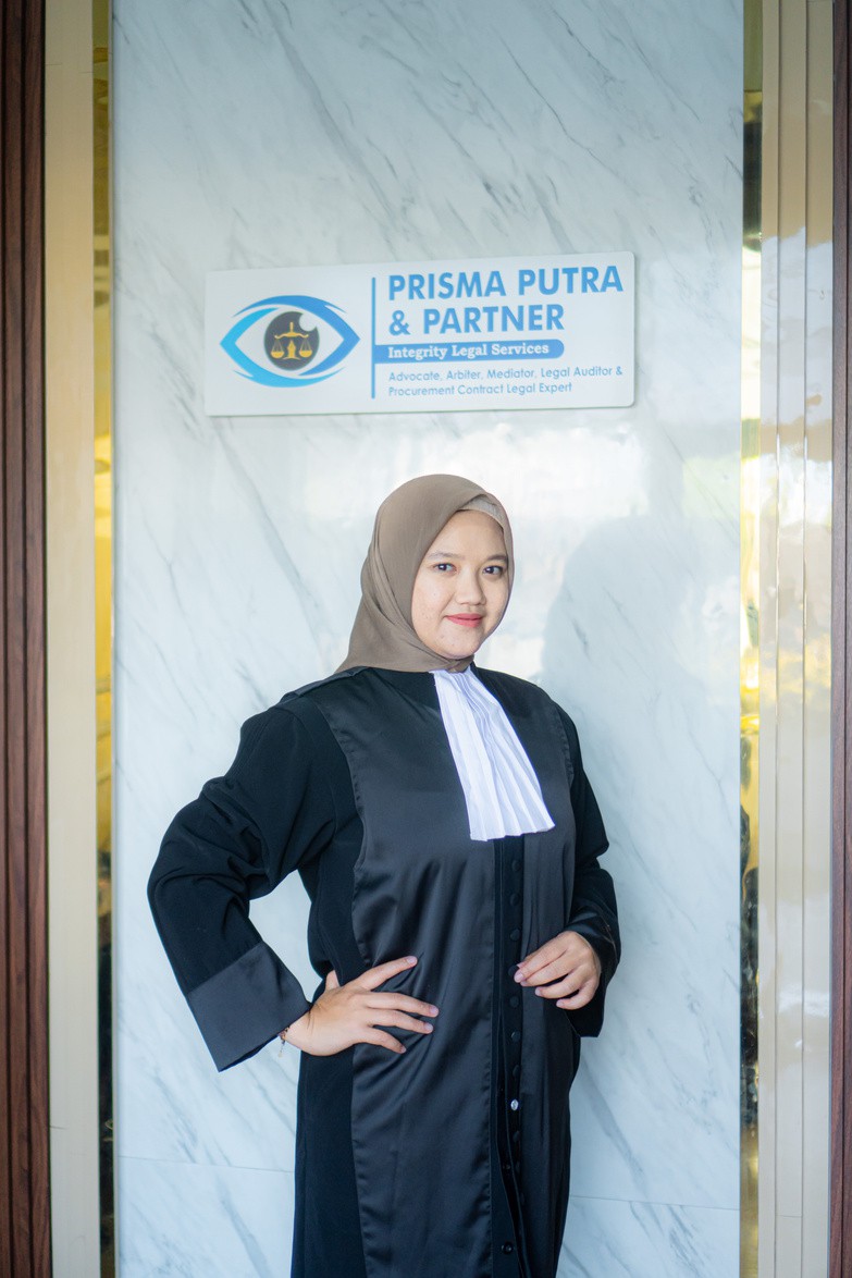 EKA ANNISA SALAM, SH., MH., CDRA., LACP., CPLD.