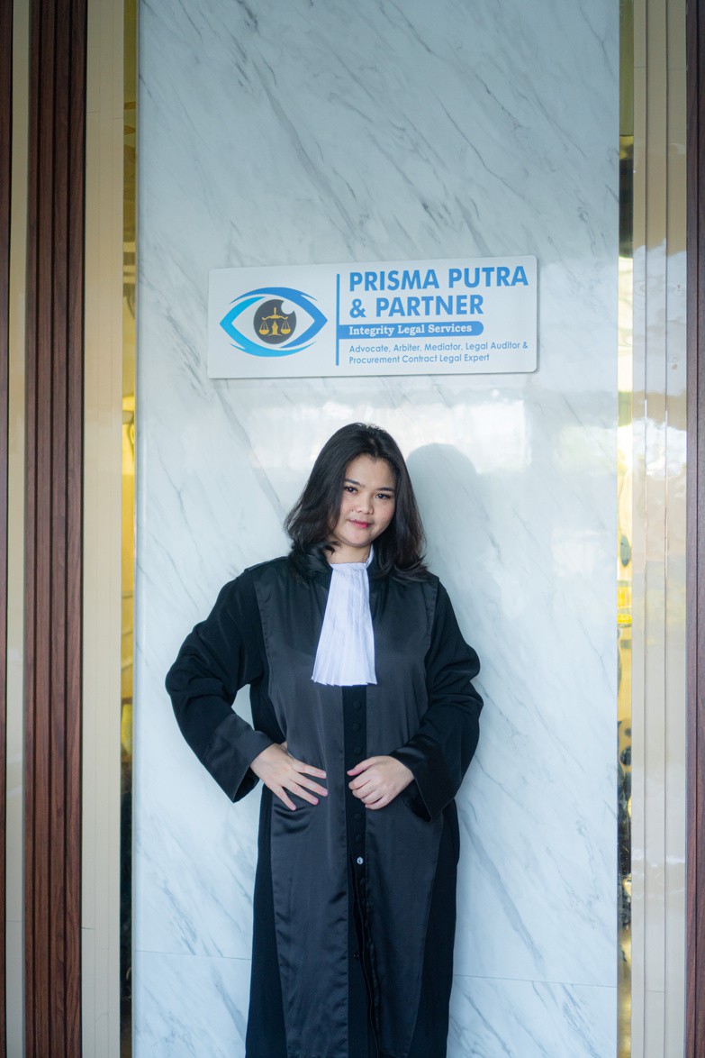AYU SRI LESTARI JULIANA WIJAYA, SH., LACP., CPLD., CPT.